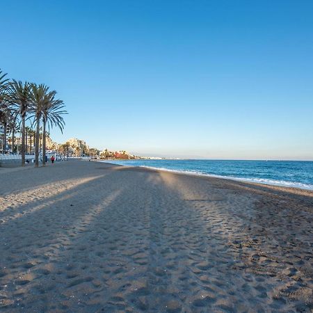 Modern Apartment Next To The Beach, Pets Friendly Benalmádena Exteriör bild