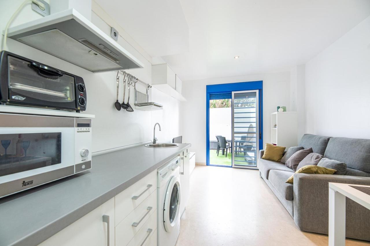 Modern Apartment Next To The Beach, Pets Friendly Benalmádena Exteriör bild